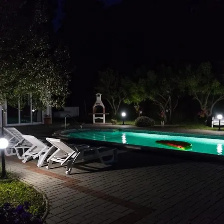 Appartamento Zeljka B Mundanije